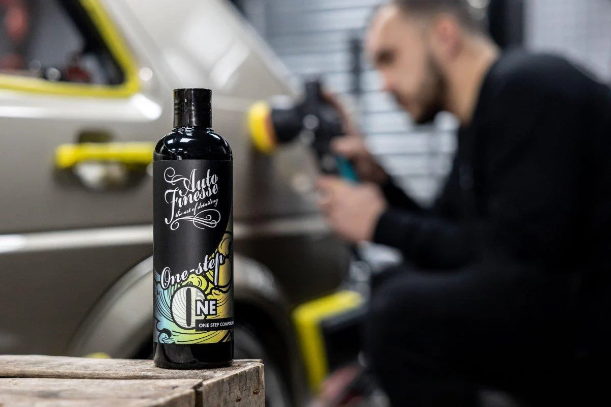 Auto Finesse One Step Compound – едностепенна полираща паста, 500 ml