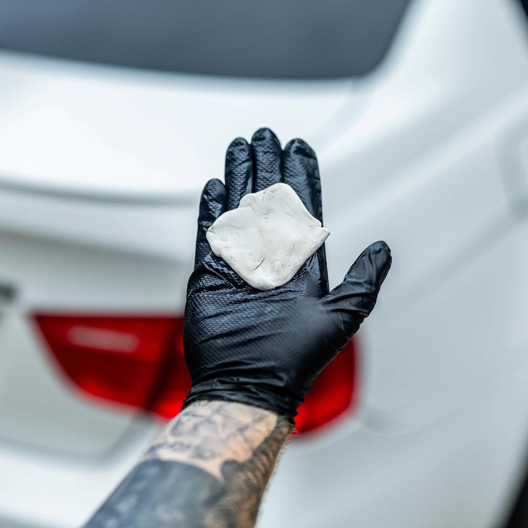 Auto Finesse Detailing Clay Bar – фина глина за обеззаразяване на лак, 200 g