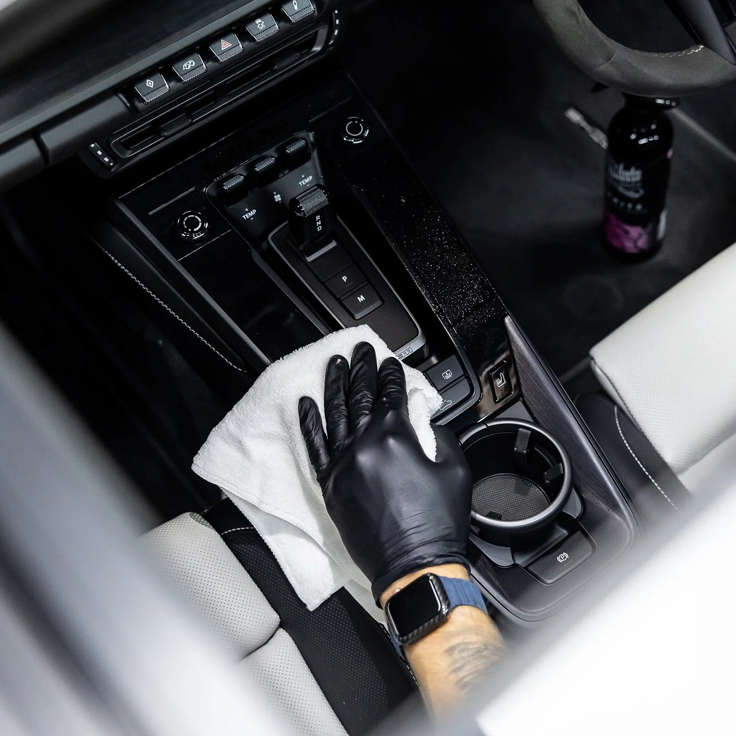 Auto Finesse Spritz Interior Detail Spray – интериорен детайлинг спрей, 500 мл