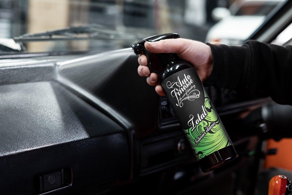 Auto Finesse Total Interior Cleaner – универсален почистващ препарат за интериор, 5000 ml