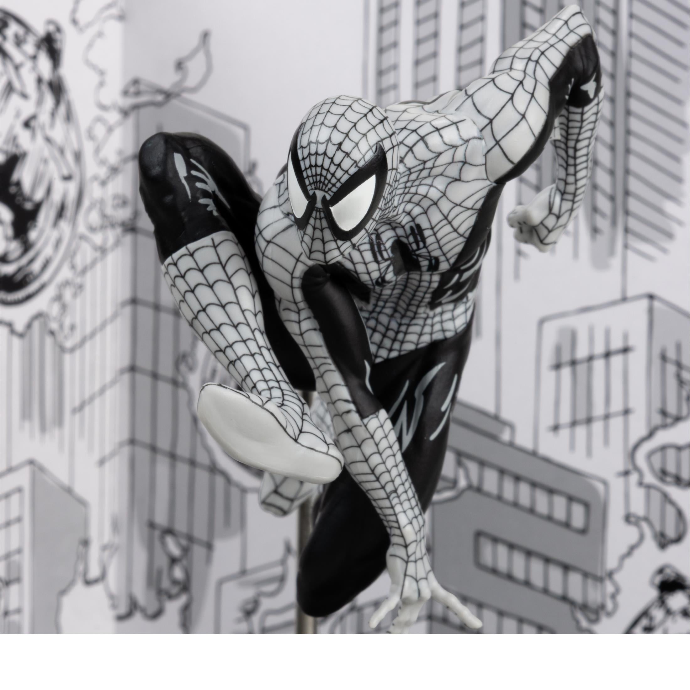 Фигурка FMarvel Spider-Man (Line Art) 1:10th Scale Collectible with Scene (Spider-Man #6) Gold Label