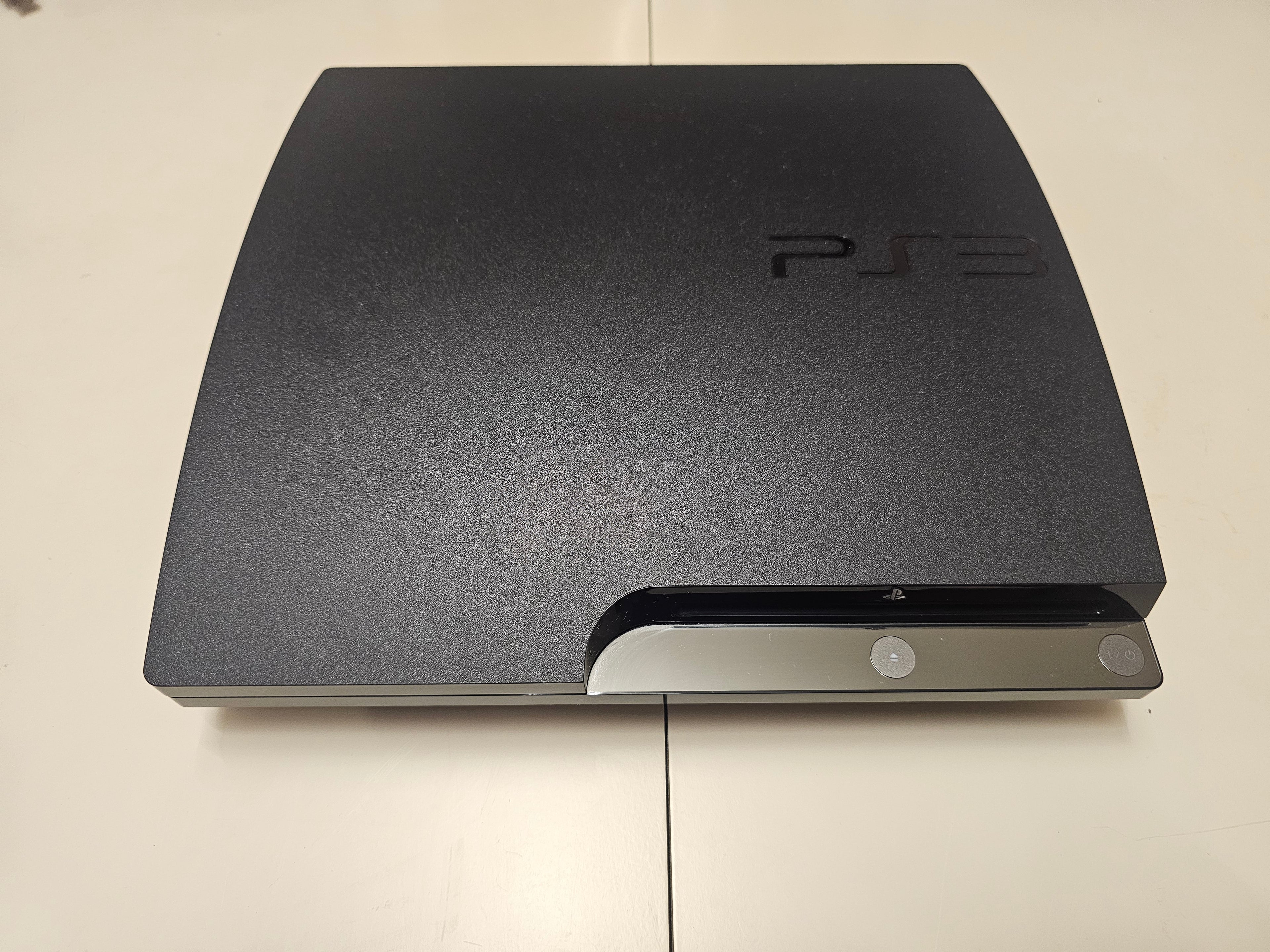 Употребявана конзола PlayStation 3 160GB (Клас А - Перфектно състояние) + 1 Година Гаранция