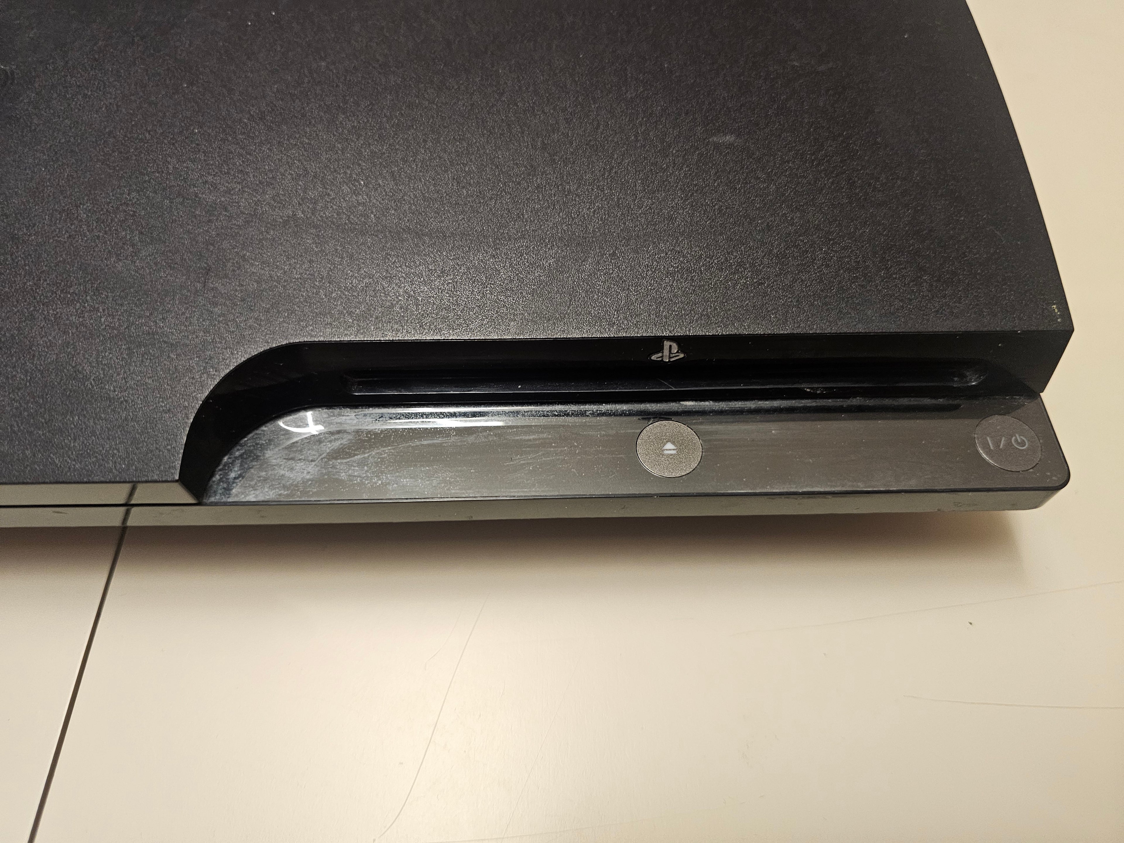 Употребявана конзола PlayStation 3 (Клас B - с козметични забележки) + Гаранция 1 Година